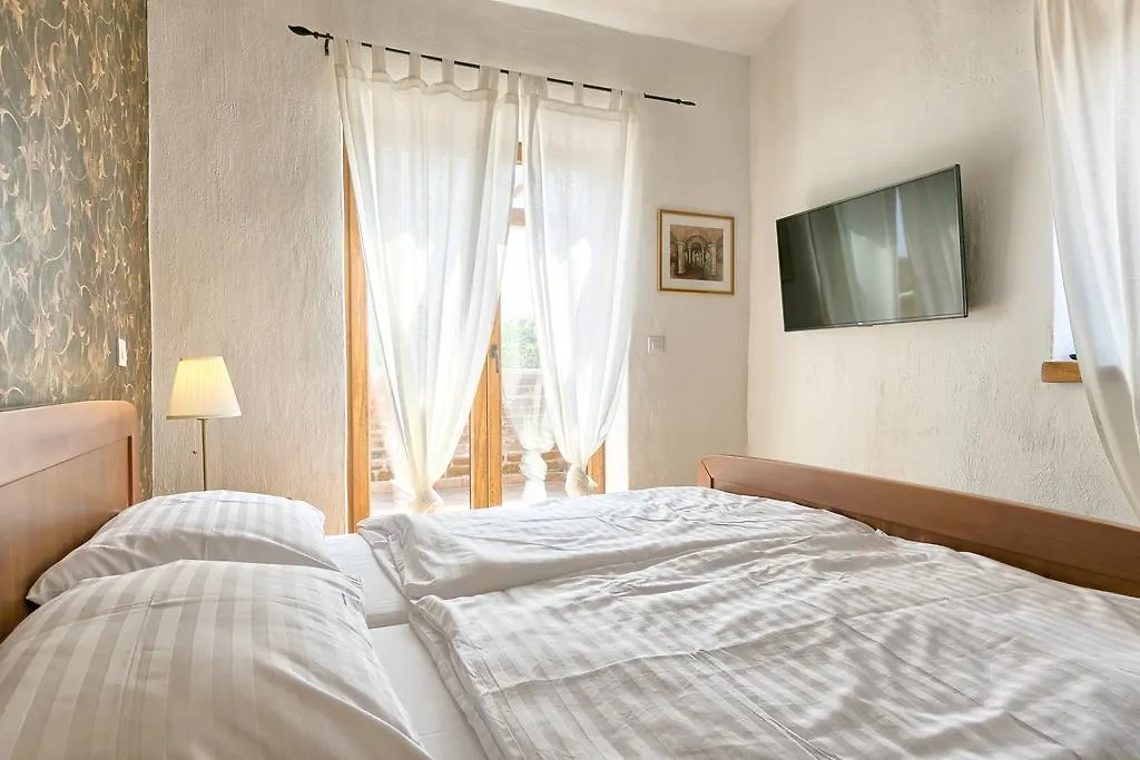 Istrian Villa Melany فودنيان